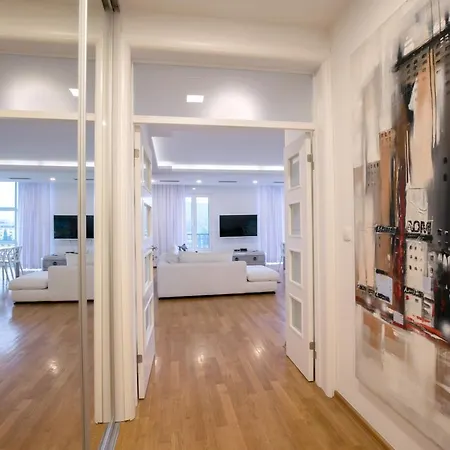 Apartment Seven Hills Riverside